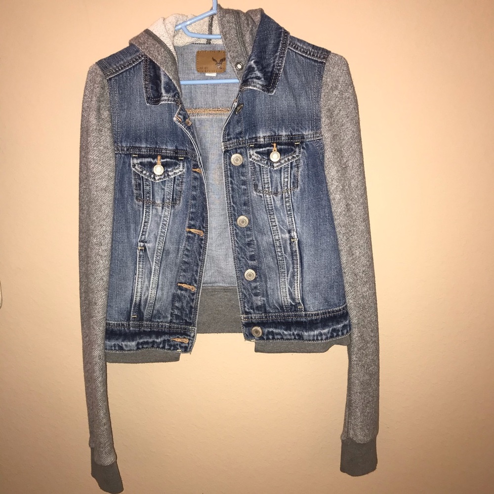 Jean jacket with hood
